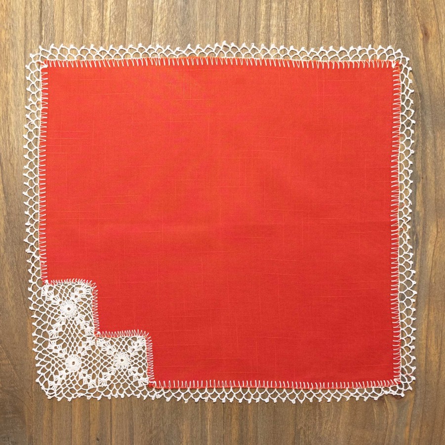 Kneeland Co. Rarities Red Crochet Trim Placemats Clearance